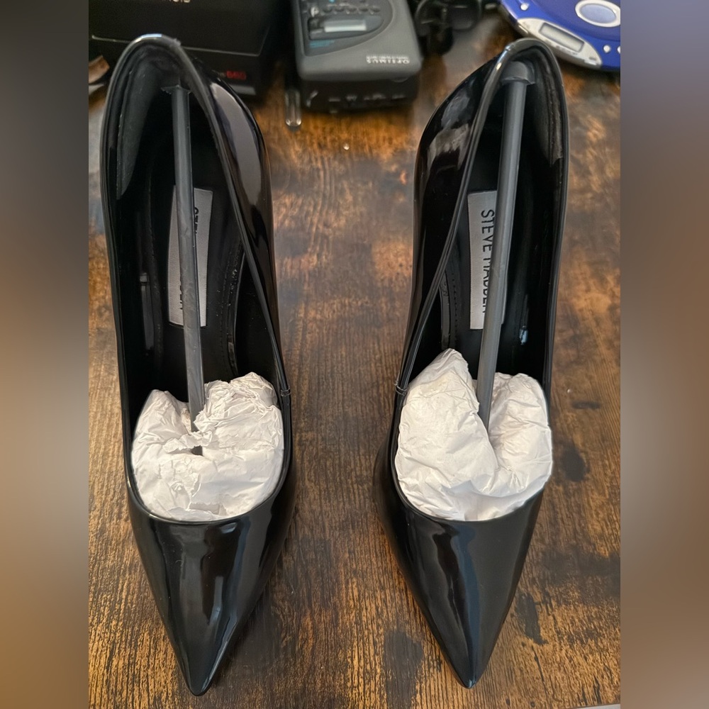 Steve Madden Glossy Black Heels Women's Reya Pointed-Toe Pumps